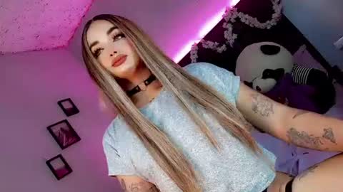 kattie_sweet_ online show from October 29, 2025, 11:06 pm