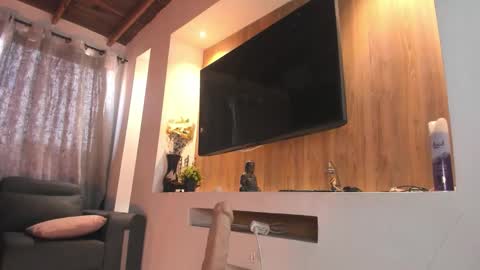 katty__0 online show from January 5, 2026, 5:27 pm