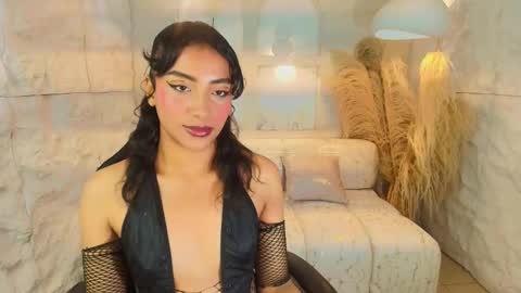 Katty  online show from November 21, 2025, 8:29 pm