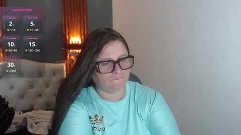Snapshot of katty_findom_ chatting on May 8, 2026, 11:59 am katty online show from May 8, 2026, 11:59 am