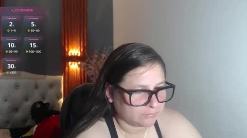 Snapshot of katty_findom_ chatting on May 19, 2026, 12:33 pm katty online show from May 19, 2026, 12:33 pm
