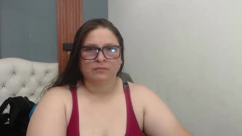 Snapshot of katty_findom_ chatting on May 27, 2026, 12:24 pm katty online show from May 27, 2026, 12:24 pm