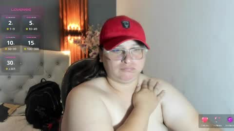 Snapshot of katty_findom_ chatting on June 3, 2026, 11:24 am katty online show from June 3, 2026, 11:24 am