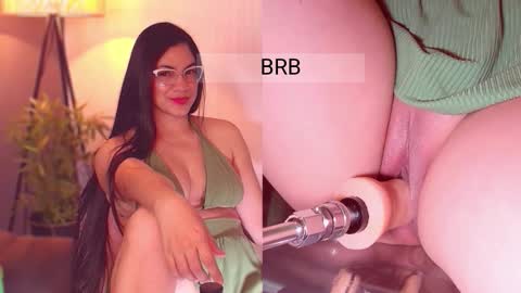 Snapshot of katty_kim_ chatting on October 25, 2025, 6:10 am katty_kim_ online show from October 25, 2025, 6:10 am