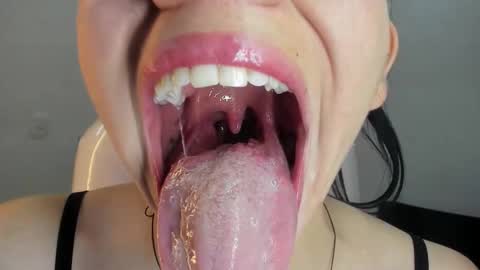 Katty online show from January 9, 2026, 8:43 pm