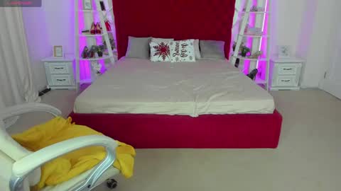 Snapshot of katty_rose8 chatting on May 11, 2026, 5:35 am Katty online show from May 11, 2026, 5:35 am