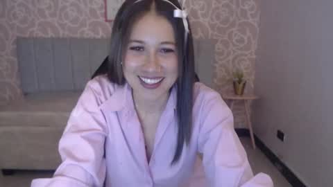 Katherin  Suarez online show from September 23, 2025, 4:15 am