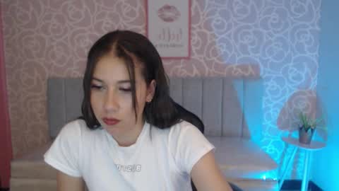 Katherin  Suarez online show from October 10, 2025, 9:58 pm