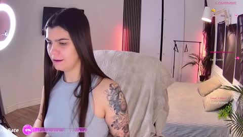 Katty online show from December 2, 2025, 9:43 pm