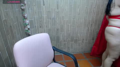 Snapshot of katy2425 chatting on November 30, 2025, 11:03 am Katy online show from November 30, 2025, 11:03 am