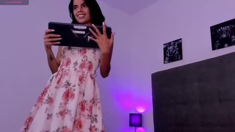 katy_contreras online show from February 25, 2025, 5:36 pm