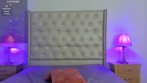 katy_lovejk online show from October 25, 2025, 2:35 pm