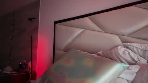 Emily online show from April 15, 2026, 8:20 pm