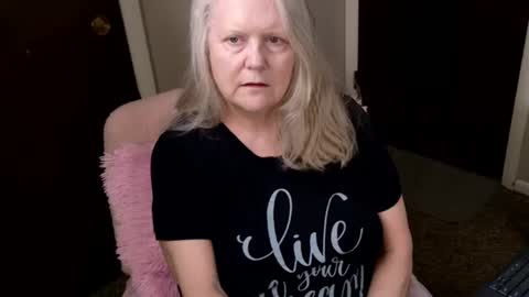 Snapshot of katy_nicole chatting on June 25, 2026, 12:10 am katy_nicole online show from June 25, 2026, 12:10 am