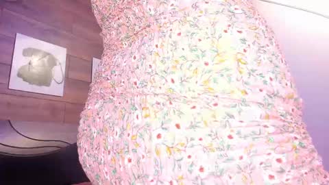 salo  online show from October 4, 2025, 2:37 pm