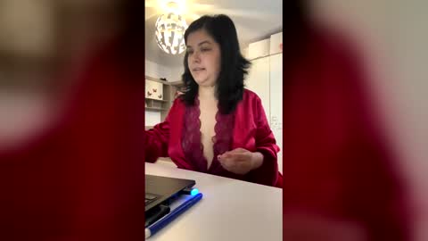 katyasensual95 online show from April 3, 2026, 5:49 am