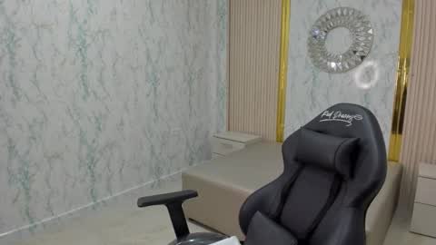 KatyBlondee  online show from November 21, 2025, 3:05 am