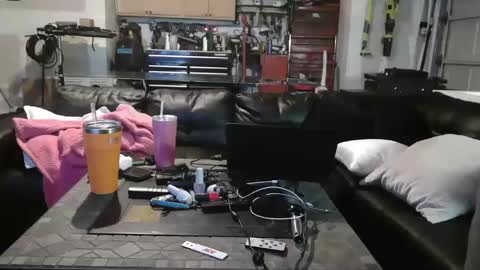 Snapshot of katycouple2003 chatting on March 2, 2025, 9:53 am katycouple2003 online show from March 2, 2025, 9:53 am