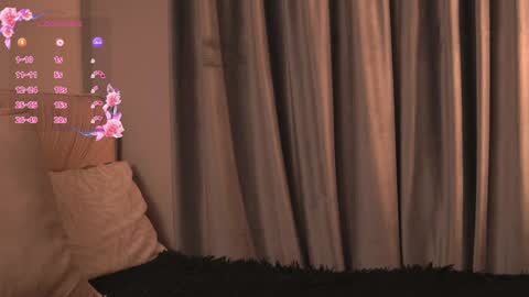 Mia  Lovense is active Private is Open online show from February 6, 2026, 4:17 am