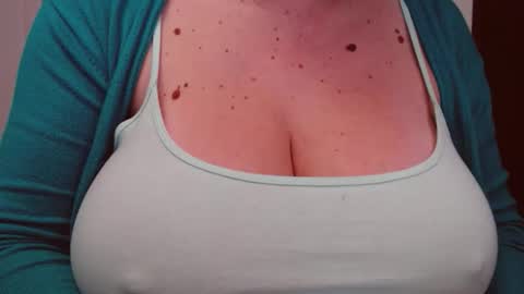 Snapshot of katynextdoor chatting on November 13, 2025, 2:54 am Katy online show from November 13, 2025, 2:54 am