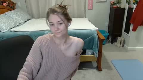 Snapshot of katynowhere chatting on February 24, 2025, 4:16 am Katy online show from February 24, 2025, 4:16 am