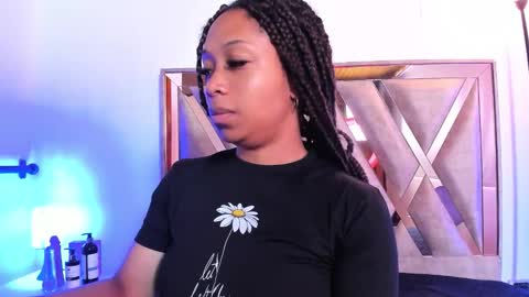 katyortiz online show from November 19, 2025, 11:43 am