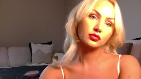 Katy online show from October 24, 2025, 5:09 pm