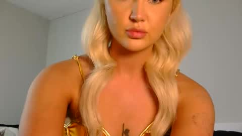 Katy online show from October 31, 2025, 8:43 pm