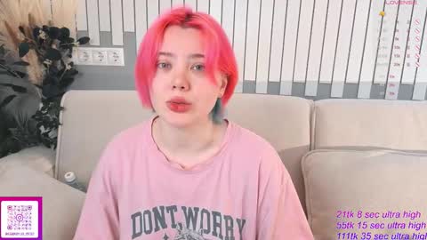 Yuki  online show from November 22, 2025, 5:28 am