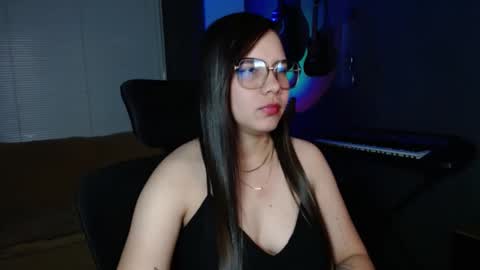 Snapshot of kay_avrill chatting on March 11, 2025, 5:38 am Kay online show from March 11, 2025, 5:38 am