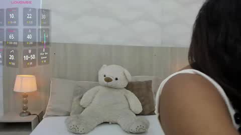   online show from October 3, 2025, 11:18 am