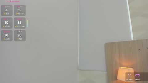   online show from November 26, 2025, 11:22 am