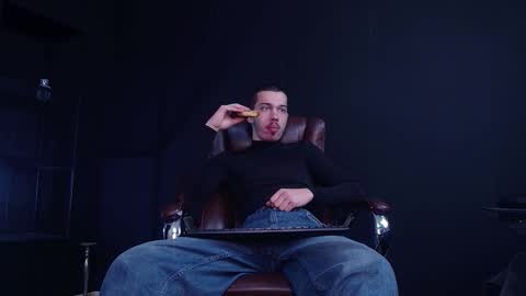 Snapshot of kaydendrew chatting on December 18, 2025, 5:46 am KaydenDrew online show from December 18, 2025, 5:46 am