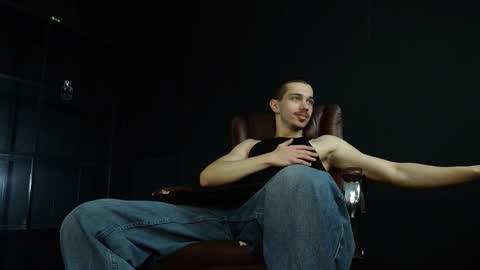 Snapshot of kaydendrew chatting on January 6, 2026, 5:33 am KaydenDrew online show from January 6, 2026, 5:33 am