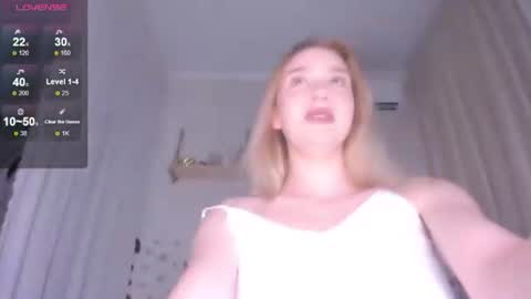 Kayla online show from July 15, 2026, 3:06 pm