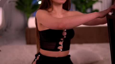 kaylabray online show from February 11, 2026, 5:23 am