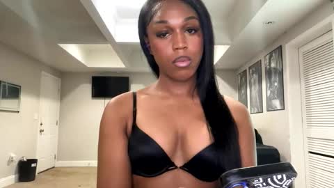 Snapshot of kaylagalaore chatting on April 21, 2026, 3:17 pm kaylagalaore online show from April 21, 2026, 3:17 pm