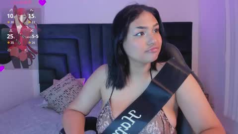 kaylahank online show from October 7, 2025, 12:02 pm