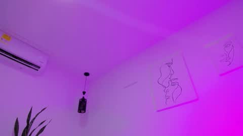      K A Y L A      online show from November 10, 2025, 7:02 pm