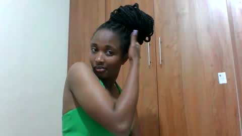 kaylar online show from May 28, 2026, 8:17 pm