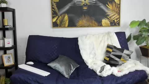 Kayle online show from October 7, 2025, 9:45 pm