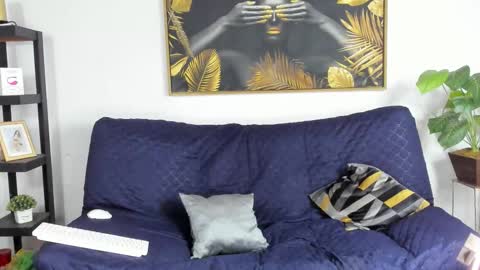 Kayle online show from October 20, 2025, 12:11 am