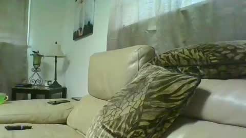 Snapshot of kayleekakesnslim chatting on September 21, 2025, 6:20 pm kaylee kakes online show from September 21, 2025, 6:20 pm