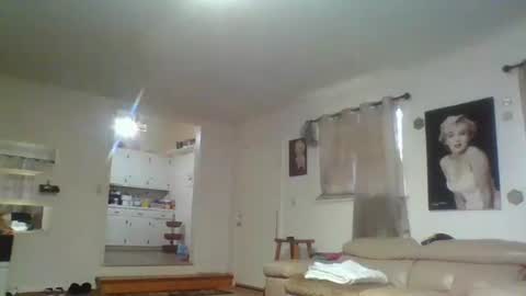 Snapshot of kayleekakesnslim chatting on October 27, 2025, 6:01 pm kaylee kakes online show from October 27, 2025, 6:01 pm