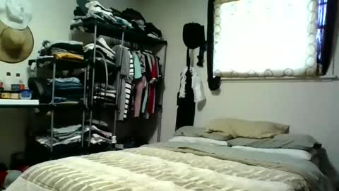 kaylee kakes online show from December 3, 2025, 4:27 pm