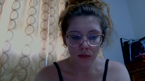 kaylee kakes online show from May 22, 2026, 8:25 pm