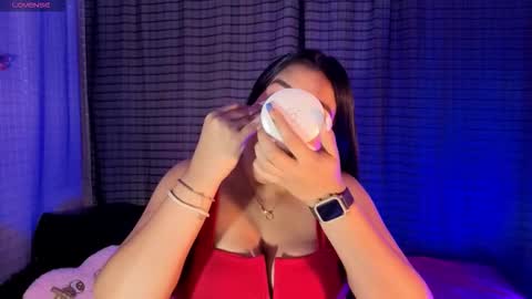 Snapshot of kayleemorales chatting on October 18, 2025, 5:35 pm Kaylee online show from October 18, 2025, 5:35 pm