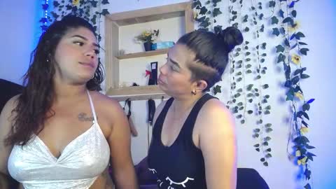 Snapshot of kaylie_and_dakota_ chatting on September 21, 2025, 2:02 am kaylie and dakota online show from September 21, 2025, 2:02 am