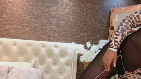  KAYLIE  online show from October 20, 2025, 11:27 pm