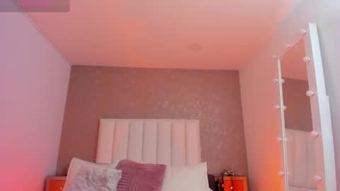 kayliebrooks online show from November 14, 2025, 2:38 pm